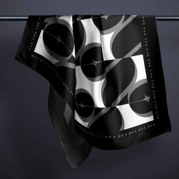 OVA scarf